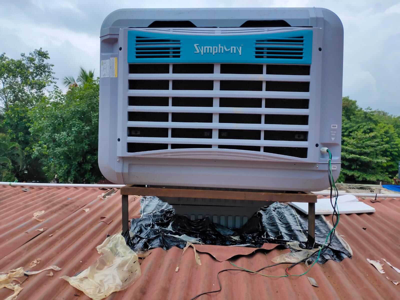 Industrial Cooling System for Showroom